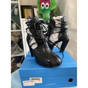John Fluevog Sz 9.5 Shaguar Tawny Boot Wraparound Cut Out Lace Up Black BNIB